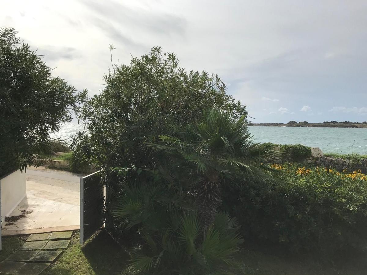 Casa Sugli Scogli Villa Fontane Bianche Luaran gambar