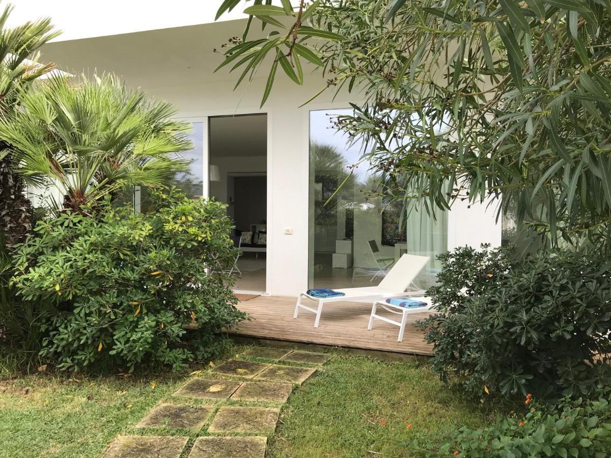 Casa Sugli Scogli Villa Fontane Bianche Luaran gambar